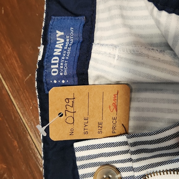 Old Navy Seersucker shorts (0729) - Picture 3 of 4